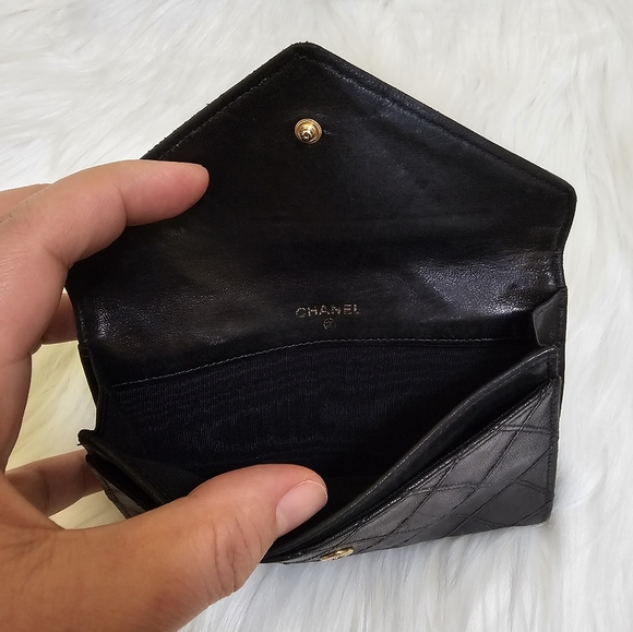 Chanel Black Diamond Stitched Leather Vintage 1989-1991 Wallet - Picture 5 of 17